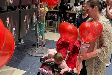 Открылась фотовыставка «Цена мирного неба»